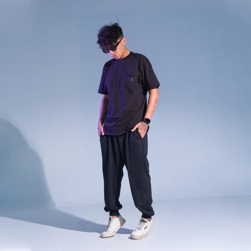 BLACK T-SHIRT | FRONT POCKET