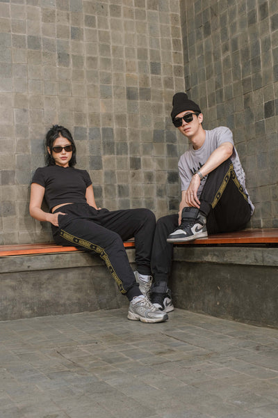 HOMBRE EMBOSSED SWEATPANTS additional angle, Hombre Singapore