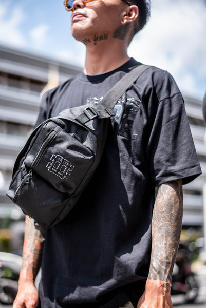 HOMBRE BASICS: CROSSBODY