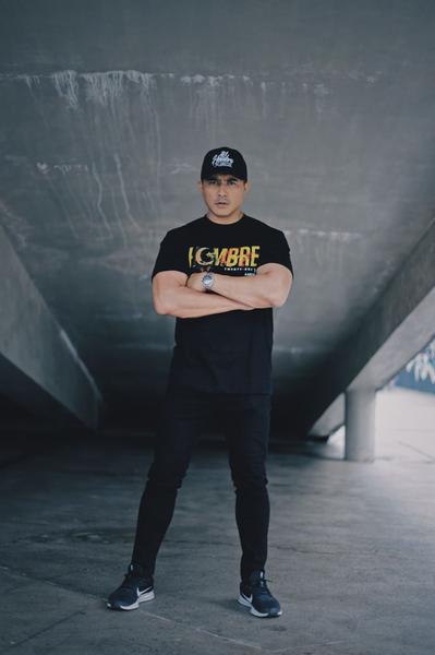 HombreXAaronAziz - KEINSAFAN