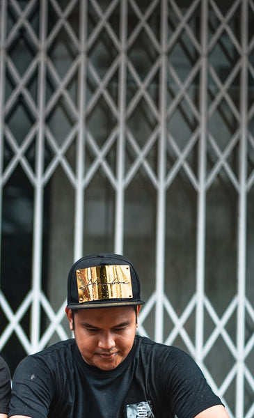 BLACKGOLDSERIES: METAL PLATE SNAPBACK